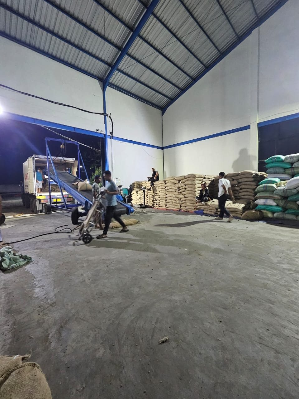 Warehouse loading and handling
